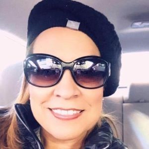 Meet your Posher, Karla